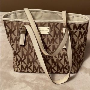 Michael Kors medium size carryall purse